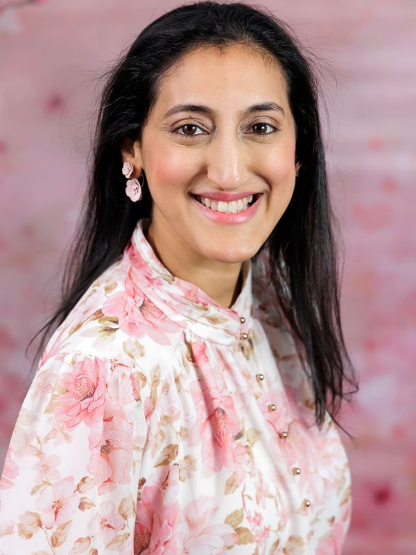 FATIMA HOOSAIN